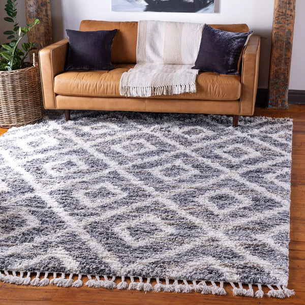Roderick - Diamond Pattern Shaggy Rug – Warmly