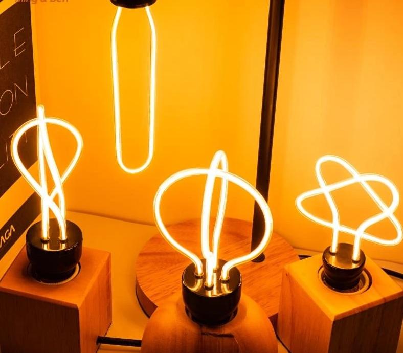 Jax Classic Vintage LED Light Bulb Warmly